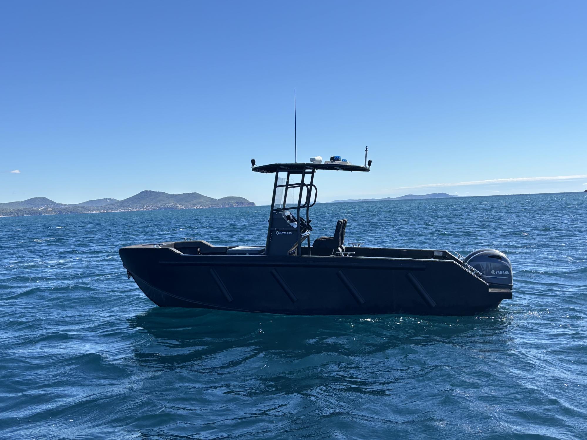 bateaux hdpe 700